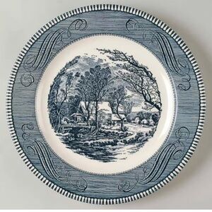 ROYAL (USA) Dinner Plate  Currier and Ives Blue Plate 1 pcs